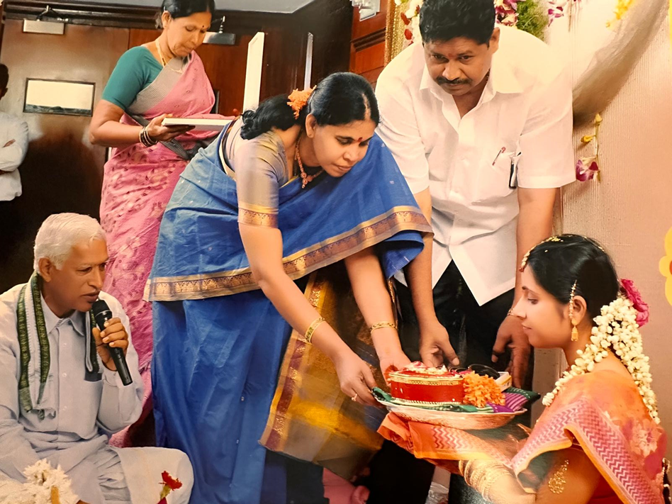Nischayathartham ceremony with families exchanging rings