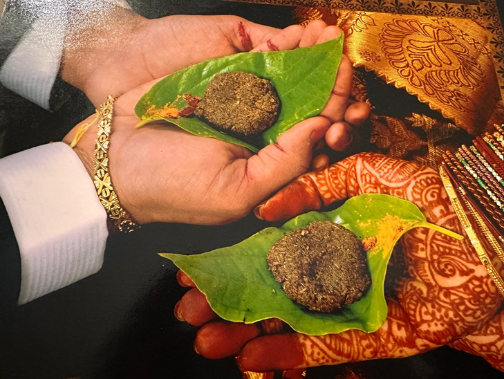 Pellikuthuru ceremony with naluga application